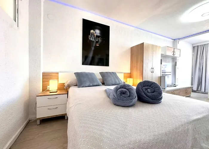 Encantador Estudio Con Piscina -