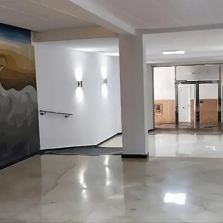 Encantador Estudio Con Piscina, Parking, Gran Tv - Centro Lägenhet