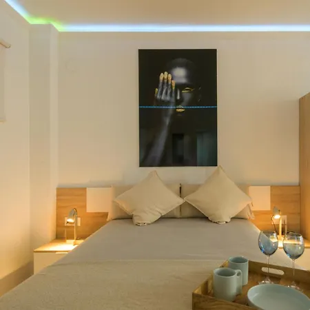 Encantador Estudio Con Piscina, Parking, Gran Tv - Centro